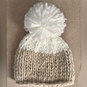 EUC Free People tan beige white knitted pom pom  beanie hat